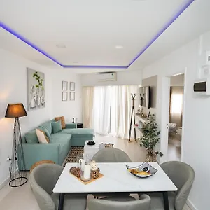Lazuli & Pool 501 , Larnaca Cypr